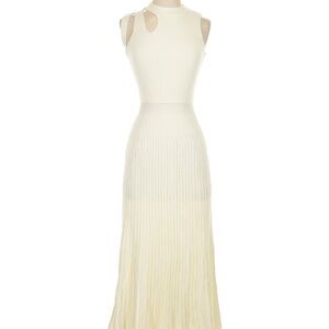 Commense Cream Sleeveless Maxi Dress